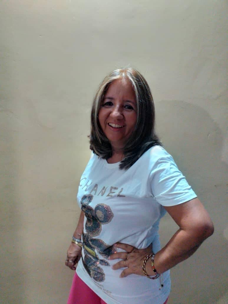 <em>Claudia Pérez</em>